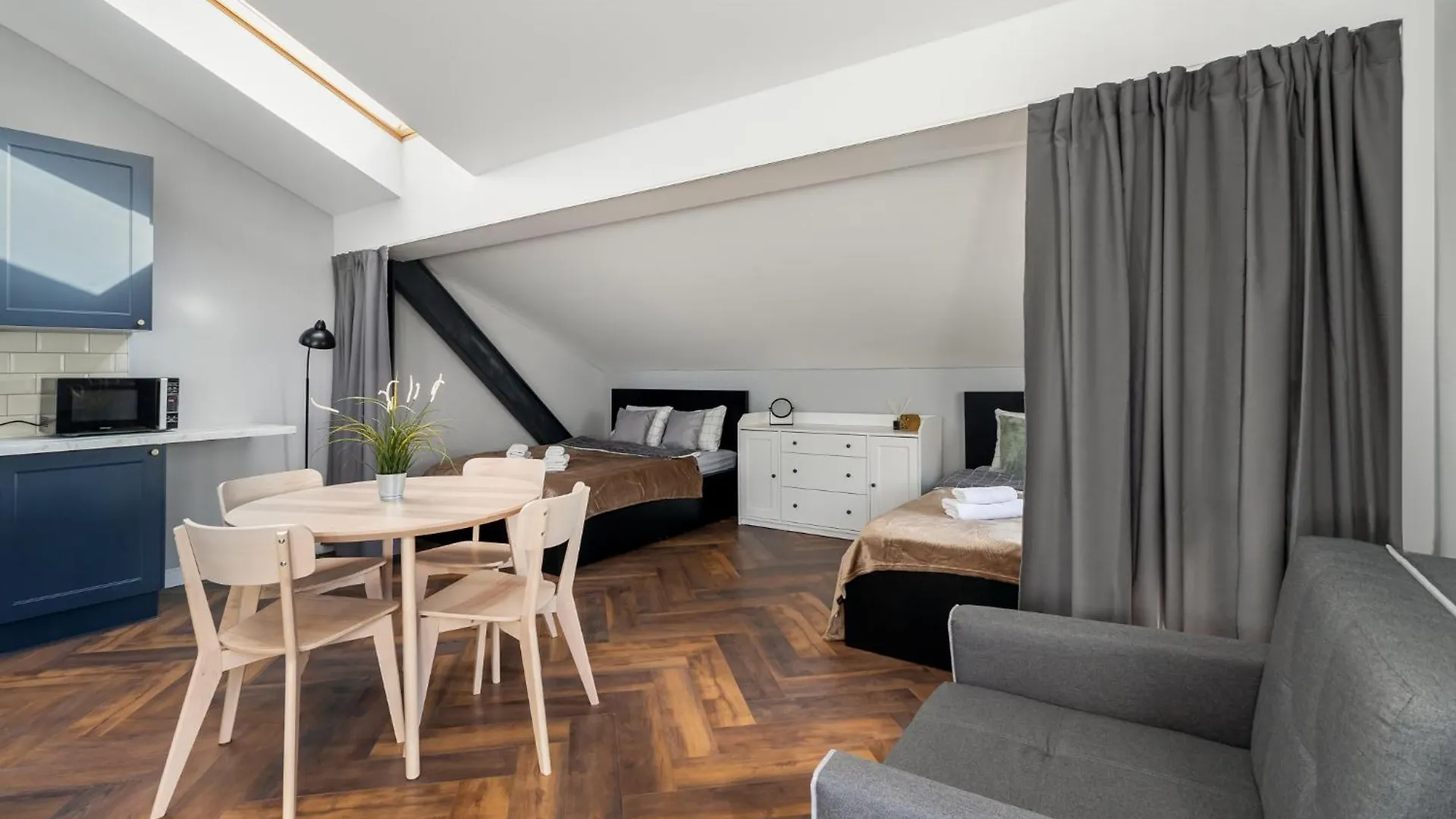 Close-Golden Apartments In Warsaw - Marcinkowskiego 0*,