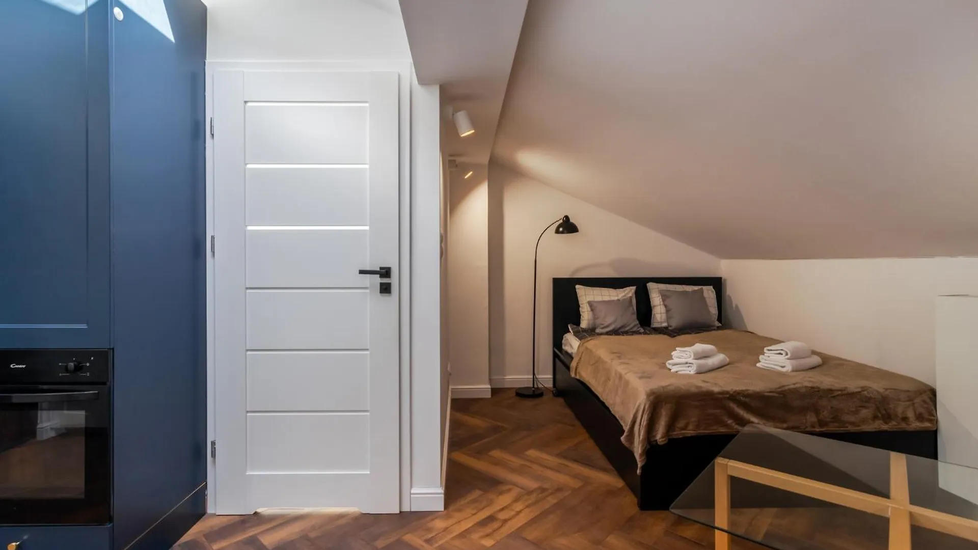Close-Golden Apartments In Warsaw - Marcinkowskiego Polonia